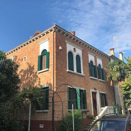 Villa Contarini B&B Venedig-Lido Exteriör bild