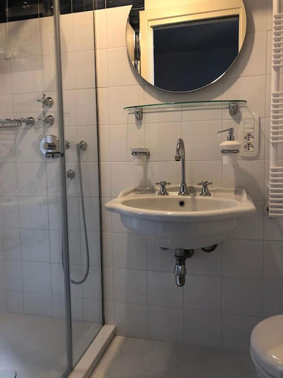 Villa Contarini B&B Venedig-Lido Exteriör bild