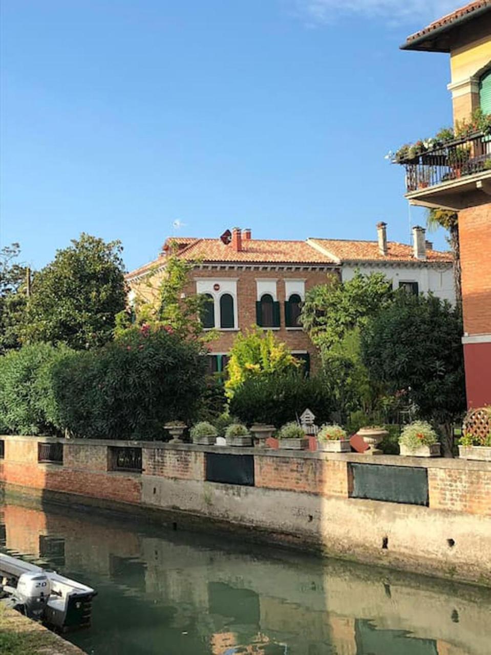 Villa Contarini B&B Venedig-Lido Exteriör bild