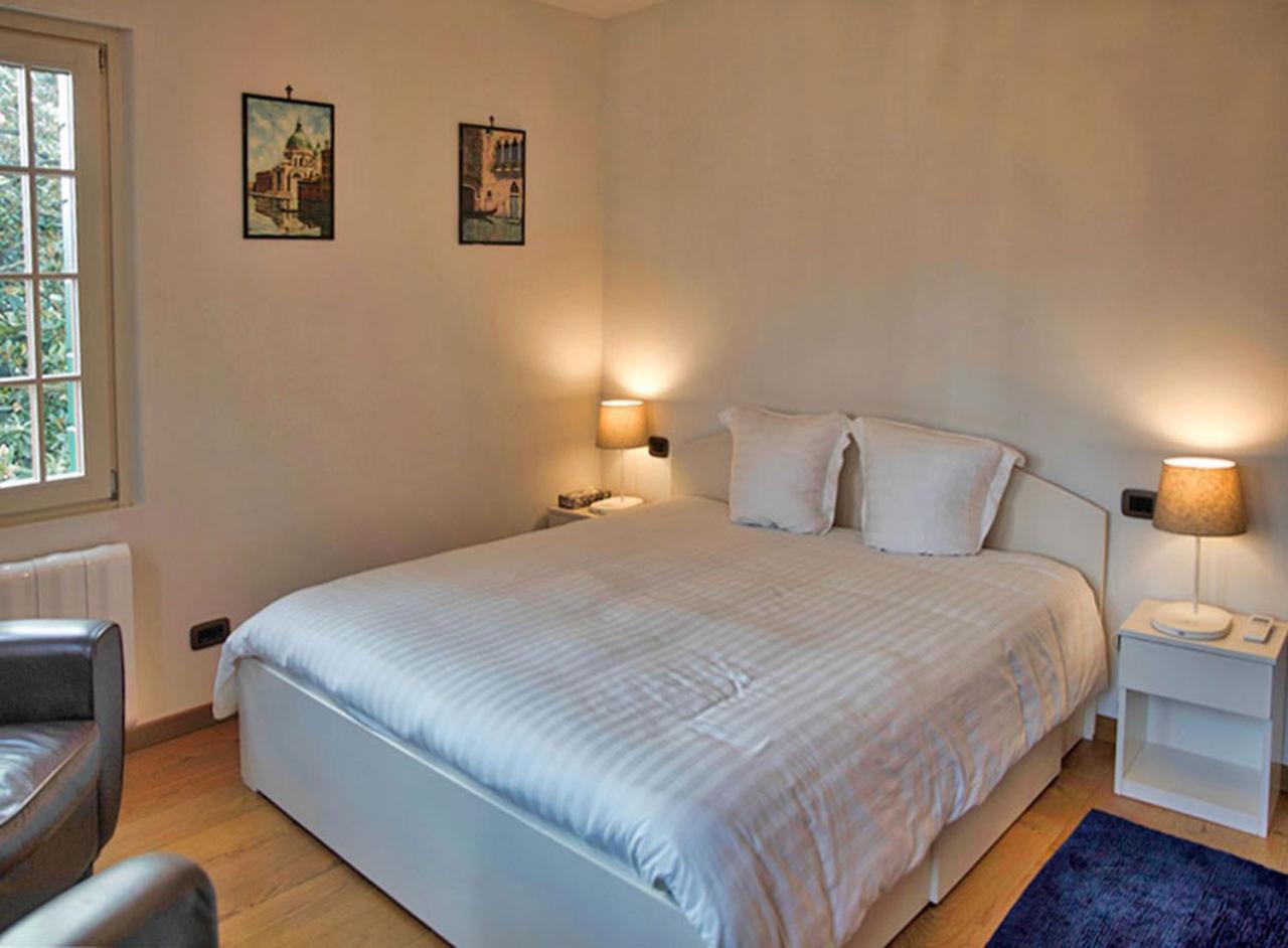 Villa Contarini B&B Venedig-Lido Exteriör bild